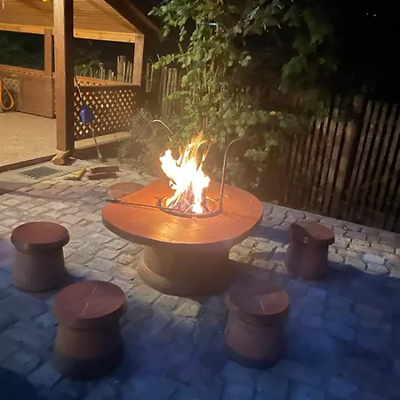 Luki Tanya Vendeghaz بيت للعطل